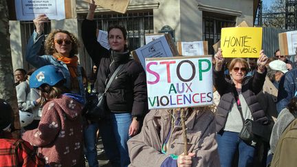 Violences sexuelles dans le périscolaire à Paris : des parents d’élèves demandent à Emmanuel Grégoire des sanctions et un audit indépendant