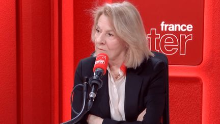 La nouvelle ministre de la Culture veut « aménager » le projet de rénovation du Louvre en insistant sur la sûreté