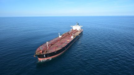 Le capitaine d’un pétrolier de la flotte fantôme russe condamné en France à un an de prison ferme