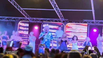 Scène de fellation lors d&rsquo;un concert de Patrick Sébastien : des images inédites révèlent ce qu&rsquo;il s&rsquo;est vraiment passé au Cap d&rsquo;Agde