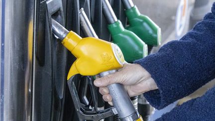 Guerre au Moyen-Orient : on vous explique les stocks stratégiques de carburant disponibles en France en cas de pénurie