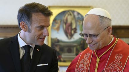 « L’action pour la paix est un devoir et une exigence », déclare Emmanuel Macron à l’occasion de sa première rencontre avec le pape Léon XIV