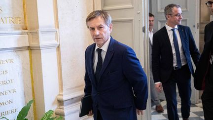 L&rsquo;ancien député-maire d&rsquo;Alençon Joaquim Pueyo nie avoir violé Frédéric Pommier, après la publication du livre du journaliste