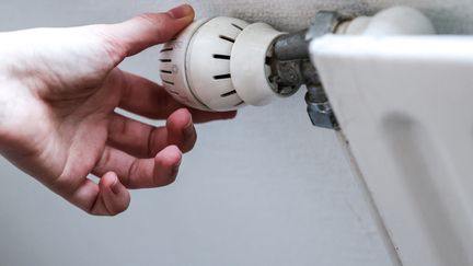 « C&rsquo;est un virage à 180 degrés » : face à la crise énergétique, des logements sociaux sortent du chauffage au gaz pour éviter les hausses de prix