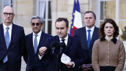 Ce qu&rsquo;il faut retenir des annonces de Sébastien Lecornu pour « soutenir l&rsquo;activité » face à la hausse des prix des carburants