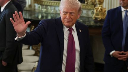 Faire pression sur l&rsquo;économie iranienne, rassurer l&rsquo;opinion publique américaine… Pourquoi Donald Trump a-t-il choisi de prolonger le cessez-le-feu avec l&rsquo;Iran ?