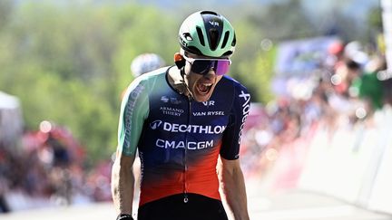 Cyclisme : encore impressionnant, Paul Seixas remporte la Flèche wallonne et succède à Tadej Pogacar