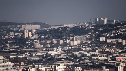 Le gouvernement veut permettre la location des passoires thermiques sous certaines conditions, un projet de loi logement discuté cet été