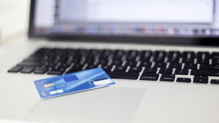 Trois questions sur les virements bancaires bloqués ou non pendant les jours fériés de mai