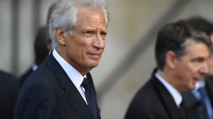 Statuettes reçues au Quai d’Orsay par Dominique de Villepin : une enquête ouverte pour recel de détournement de fonds publics