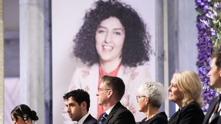 La Prix Nobel de la Paix Narges Mohammadi a été hospitalisée après un malaise dans sa prison iranienne, selon son avocat