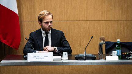 Une plainte pour prise illégale d&rsquo;intérêts déposée contre Charles Alloncle, le rapporteur de la commission sur l&rsquo;audiovisuel public