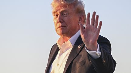 Donald Trump lance une opération pour débloquer le détroit d&rsquo;Ormuz, l&rsquo;Iran met en garde contre toute « interférence américaine »