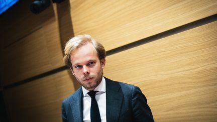 Fusion de France 2 et France 5, nominations des dirigeants par l&rsquo;Elysée… Les principales propositions du rapport de Charles Alloncle sur l&rsquo;audiovisuel public