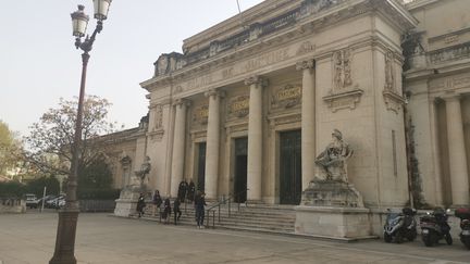 Un maire breton, soupçonné d&rsquo;avoir dirigé un groupe sectaire, mis en examen pour « abus de faiblesse » et « viols »