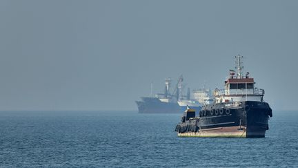 L&rsquo;armée iranienne affirme avoir empêché l&rsquo;entrée de navires militaires américains dans le détroit d&rsquo;Ormuz, les Etats-Unis démentent avoir été touchés par des frappes