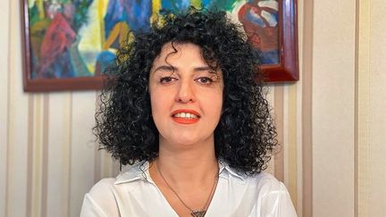 L&rsquo;Iranienne Narges Mohammadi, prix Nobel de la paix, hospitalisée depuis vendredi « sous assistance respiratoire »