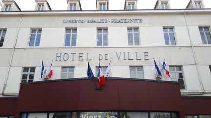 Cher : la nouvelle municipalité d&rsquo;extrême droite de Vierzon annule la commémoration de l&rsquo;abolition de l&rsquo;esclavage du 10 mai