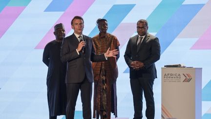 L&rsquo;Afrique a « besoin d&rsquo;investissements » plutôt que d&rsquo;aide publique, affirme Emmanuel Macron lors du sommet organisé au Kenya