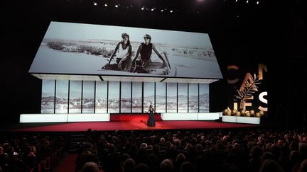 Festival de Cannes 2026 : Peter Jackson honoré, Theodora sur scène… Suivez la cérémonie d&rsquo;ouverture de la 79e édition