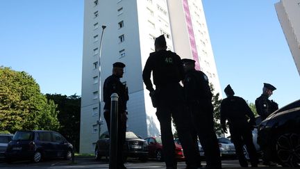 Meurtre d&rsquo;un adolescent sur un point de deal à Nantes : « On se sent abandonnés », déplore une habitante du quartier du Port Boyer