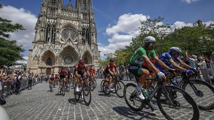 Tour de France : la Grande Boucle 2028 s&rsquo;élancera de Reims après deux grands départs à l&rsquo;étranger