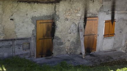Mort du petit Emile : l&rsquo;homme qui a tenté d&rsquo;incendier la maison des grands-parents comparaîtra le 7 juillet