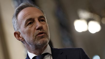Accusations contre Patrick Bruel : le chanteur devrait « faire une parenthèse dans sa carrière » et annuler ses concerts à Paris, estime le maire Emmanuel Grégoire