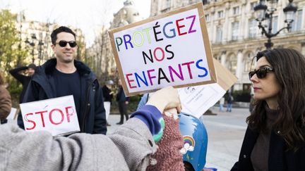 Violences dans le périscolaire à Paris : 16 personnes placées en garde à vue dans le cadre de plusieurs enquêtes sur l&rsquo;école maternelle Saint-Dominique