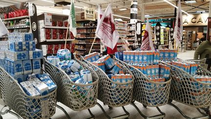 Menace, intimidation, contrainte… Un rapport du Sénat dénonce les « pratiques prédatrices » de la grande distribution