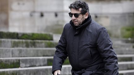 Accusations contre Patrick Bruel : quelles plaintes pour violences sexuelles visent actuellement le chanteur ?