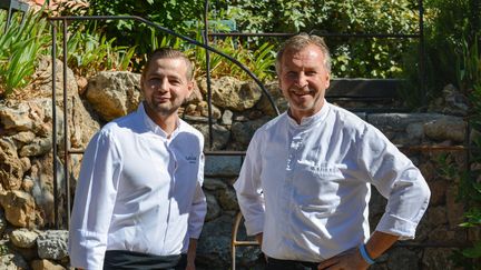 Dans le Var, le chef étoilé de Peyrassol, Benjamin Le Balch, suggère un bistrot à Cotignac