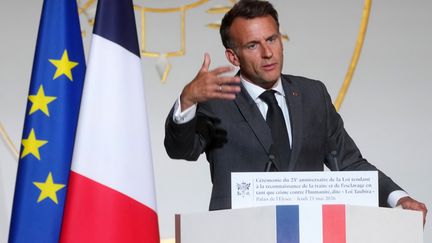 Emmanuel Macron soutient l&rsquo;abrogation du Code noir et évoque la question sensible des réparations
