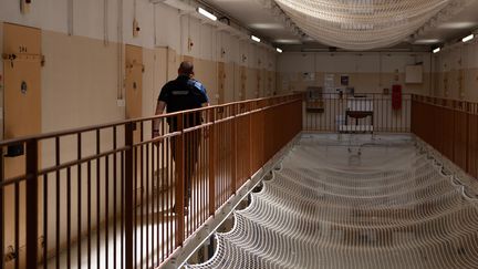 « L&rsquo;administration l&rsquo;a regardé dépérir semaine après semaine » : la famille d&rsquo;un détenu mort en prison saisit la justice pour faire condamner l&rsquo;État