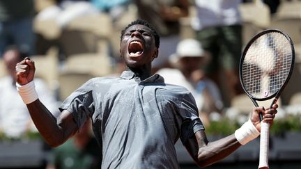Impressionnant exploit de l’espoir français Moïse Kouame, qualifié pour le 3e tour de Roland-Garros après avoir été mené 5-2 au cinquième set