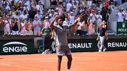 Embraser le public, tenir physiquement, gérer mentalement : comment Moïse Kouame a trouvé les ressources pour rallier un 3e tour historique à Roland-Garros