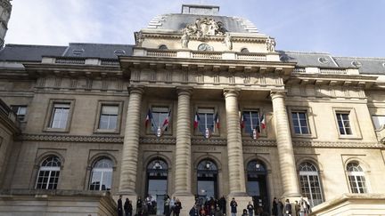 « Un travail qui exige minutie, précision et rigueur » : pourquoi la justice met plusieurs mois à rendre une décision dans des grandes affaires comme celle de Nicolas Sarkozy