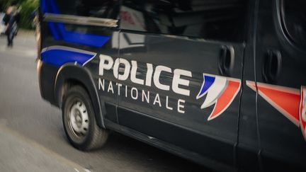 Un homme armé de deux couteaux tué par un policier à Bobigny, annonce la préfecture de police