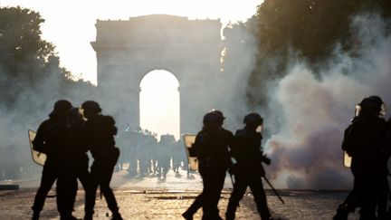 Ligue des champions : au moins 416 personnes ont été interpellées en France et sept policiers blessés lors des débordements consécutifs à la victoire du PSG