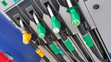 Accord Iran/USA : les prix des carburants repasseront « probablement en dessous de 2 euros le litre » cet été, selon un économiste