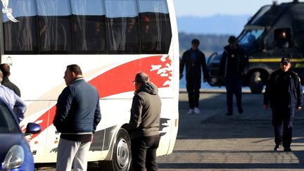 Que sont les « hubs de retour », ces centres dans des pays tiers pour migrants expulsés, en voie d&rsquo;être rendus possible par l&rsquo;UE ?