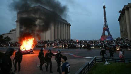 Violences après le sacre européen du PSG : la France est-elle le seul pays « où la victoire d&rsquo;un club de foot provoque des émeutes », comme l&rsquo;affirme Marine Le Pen ?