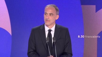 Présidentielle 2027 : Raphaël Glucksmann ne veut pas « être une candidature de plus » et appelle à « créer un rassemblement et une dynamique à gauche »
