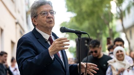 Présidentielle 2027 : Jean-Luc Mélenchon tient son premier meeting de campagne cet après-midi à Saint-Denis
