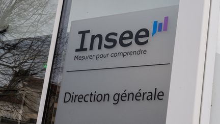 La population française va baisser à partir de 2037 si les tendances démographiques actuelles se prolongent, projette l&rsquo;Insee