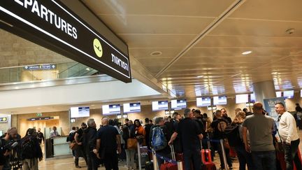 Israël refuse l&rsquo;entrée à une journaliste indépendante française, Radio France et RFI expriment leur indignation