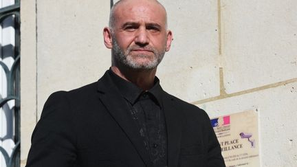 Christophe Ellul condamné à quatre ans de prison avec sursis pour l&rsquo;homicide involontaire de sa compagne Elisa Pilarski en 2019, son chien Curtis devra être euthanasié