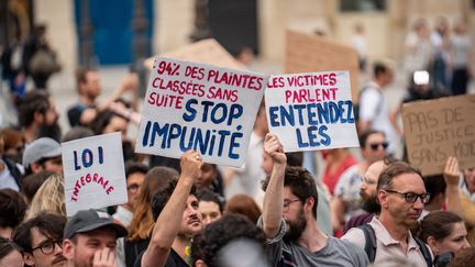« Un déni de justice et une violence d’Etat » : pourquoi motiver les classements sans suite des plaintes pour violences sexuelles sur mineurs est devenu une nécessité