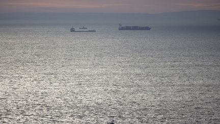La Russie affirme qu’une de ses frégates a tiré des coups de semonce contre un yacht britannique qui s’approchait « dangereusement » dans la Manche