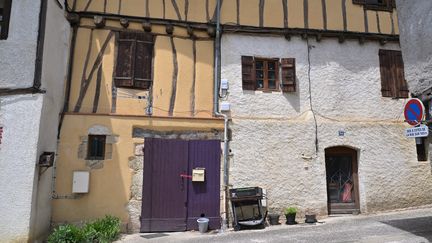 Affaire Lyhanna : après un signalement de l’ASE manqué par la justice, une nouvelle plainte déposée contre Jérôme Barella pour agressions sexuelles